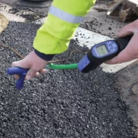 Raytemp 8 infrared thermometer with a probe